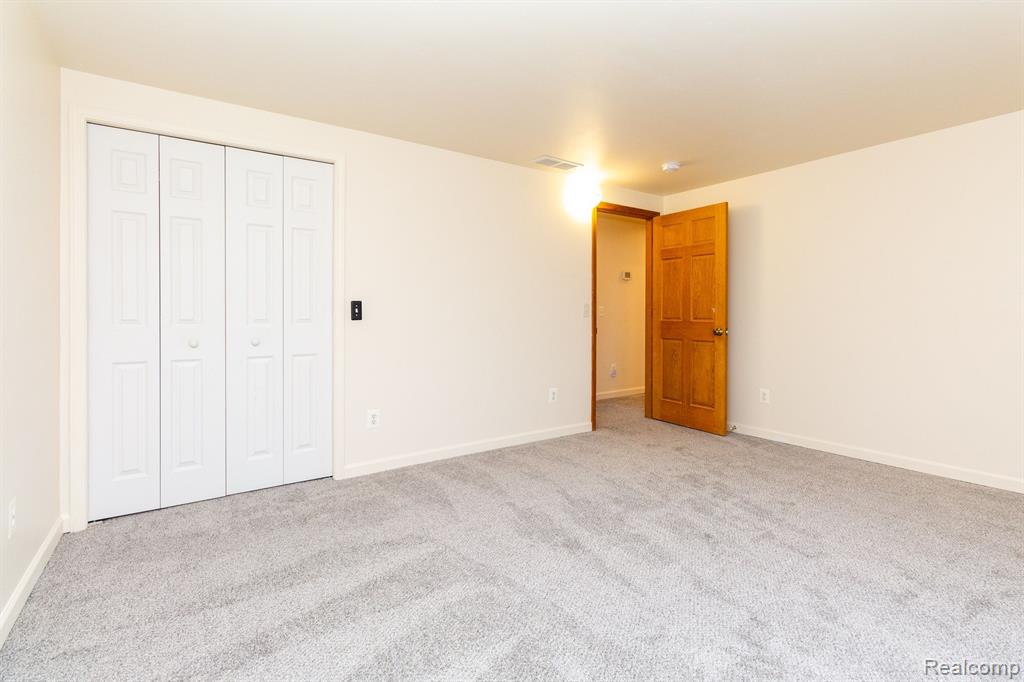 27469 Waltz Road New Boston, MI 48164 - Photo 25 of 60