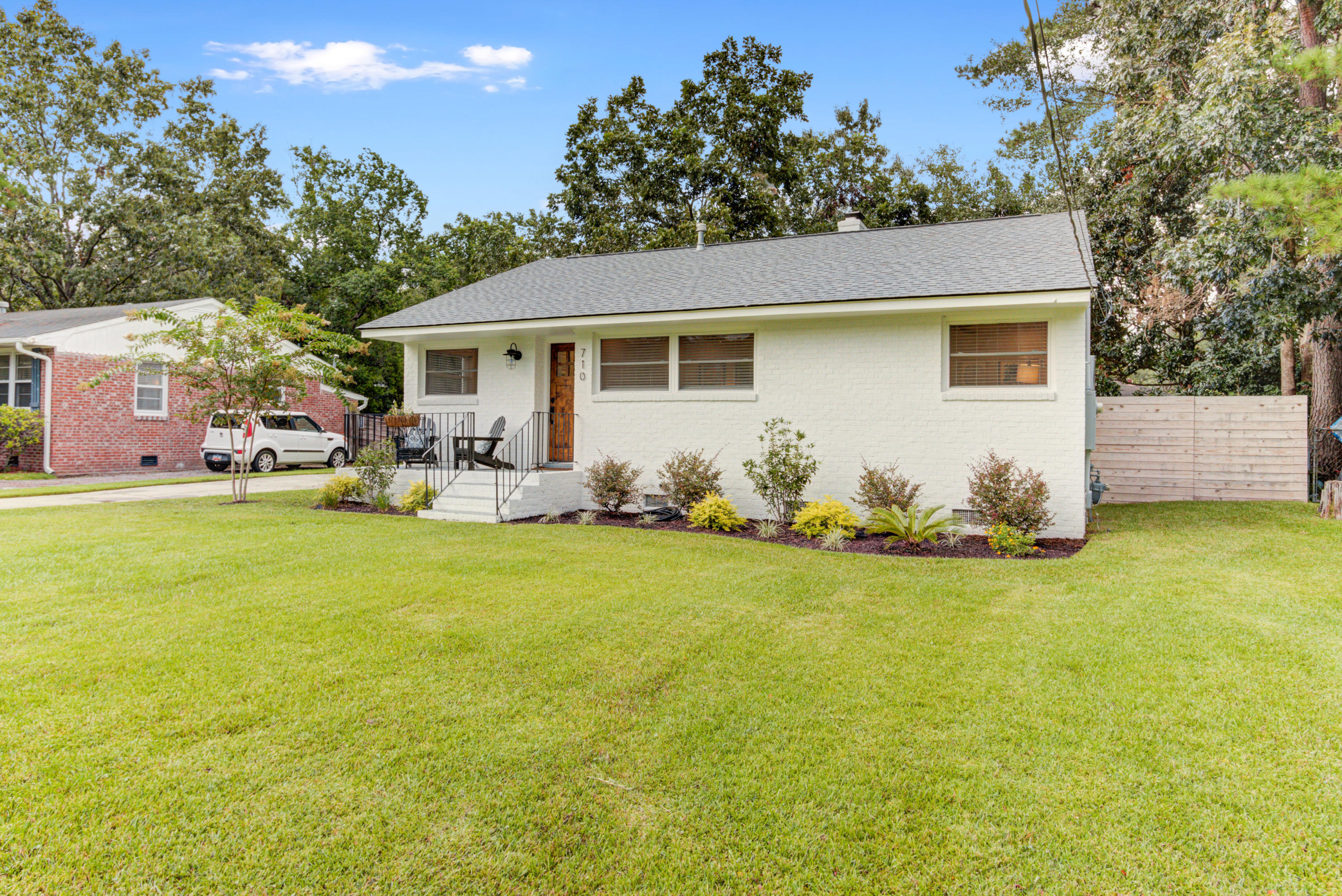 710 Shelley Road Charleston, SC 29407 - Photo 3 of 38 710 Shelley Rd, Charleston SC (3)