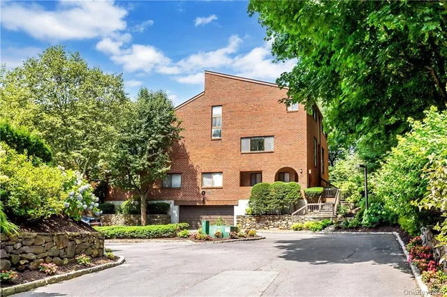 $2,800 | 150 North Bedford Road, Unit 5A, Chappaqua, NY 10514