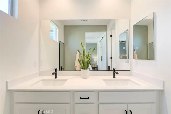 $4,000 | 861 Cornelia Way, Rancho Mission Viejo, CA 92694