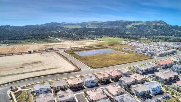 $4,000 | 861 Cornelia Way, Rancho Mission Viejo, CA 92694