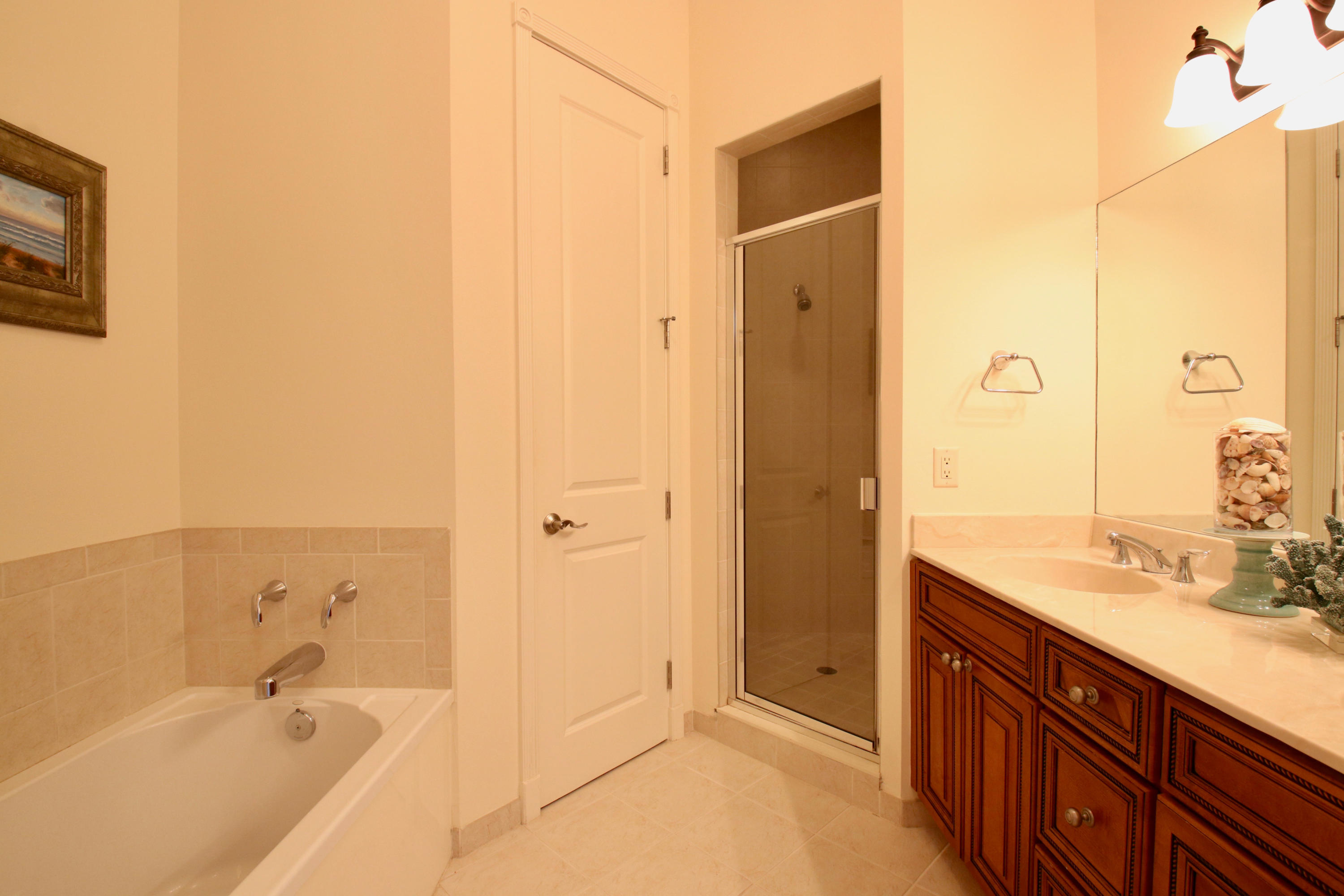 601 Del Sol Circle, Unit 601 Jupiter, FL 33469 - Photo 17 of 34 601 Del Sol Clr, Jupiter HR-20