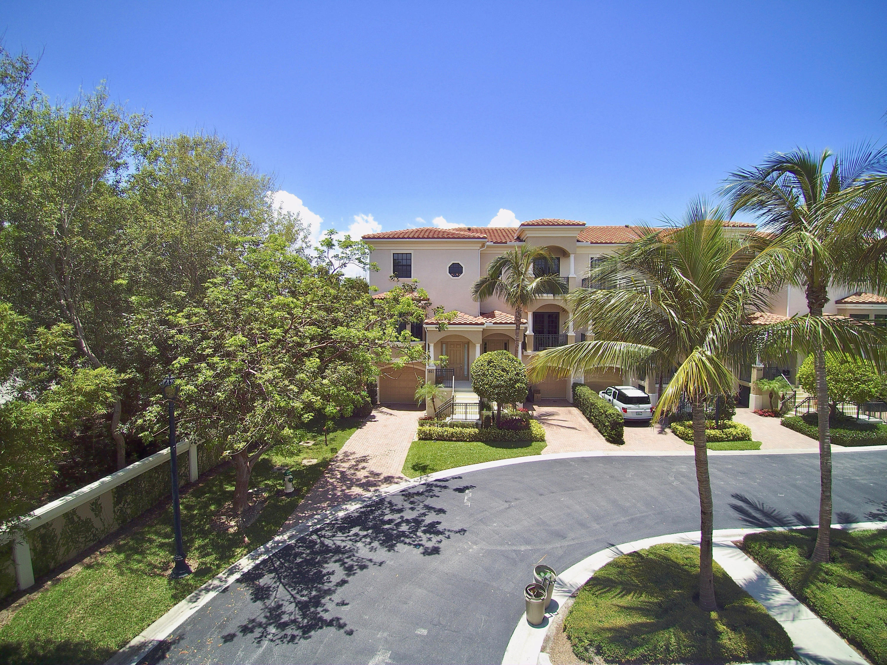 601 Del Sol Circle, Unit 601 Jupiter, FL 33469 - Photo 29 of 34 601 Del Sol Clr, Jupiter HR-28