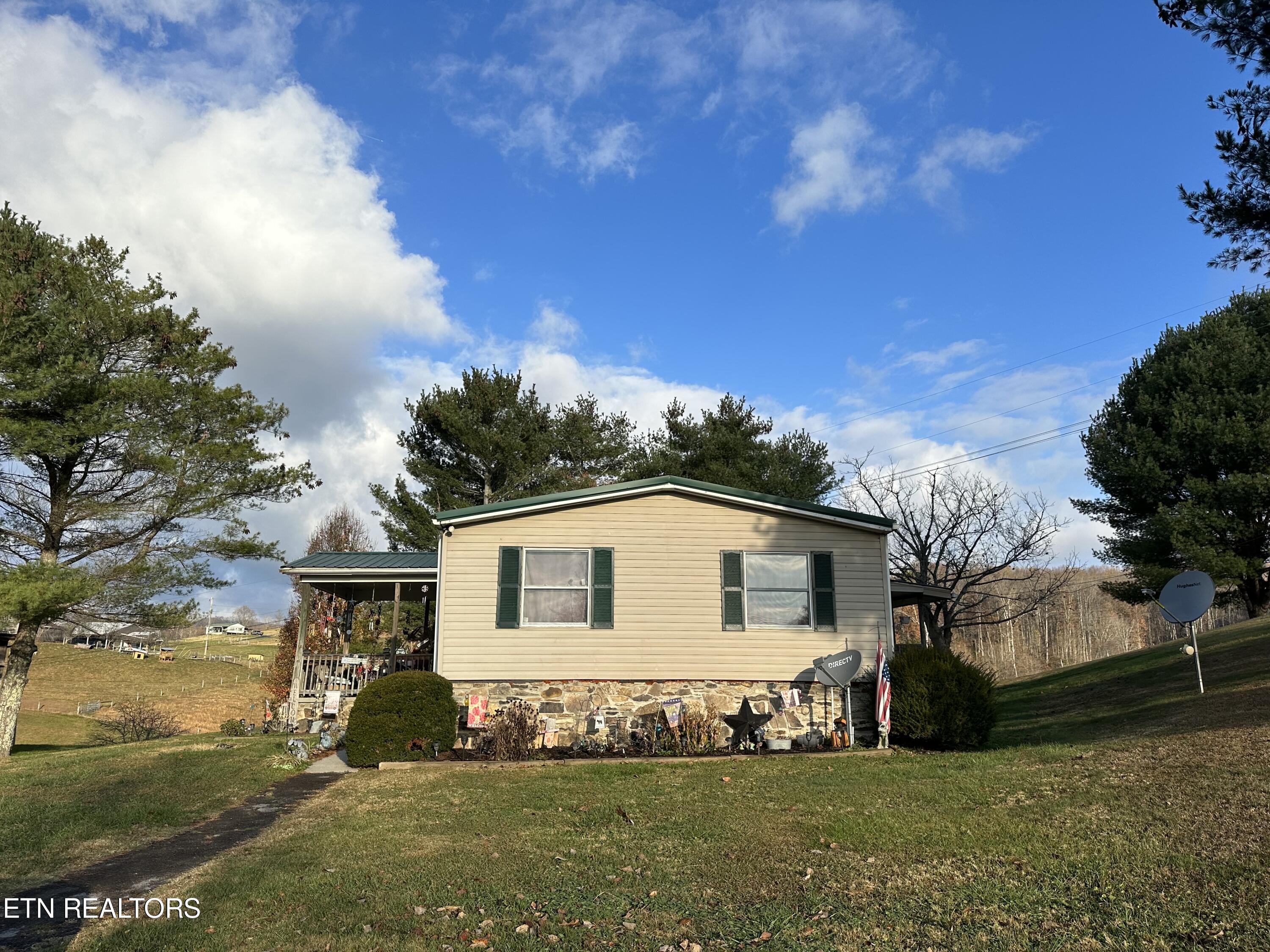 215 Red Fletcher Road Jonesville, VA 24263 - Photo 5 of 13 IMG_6573