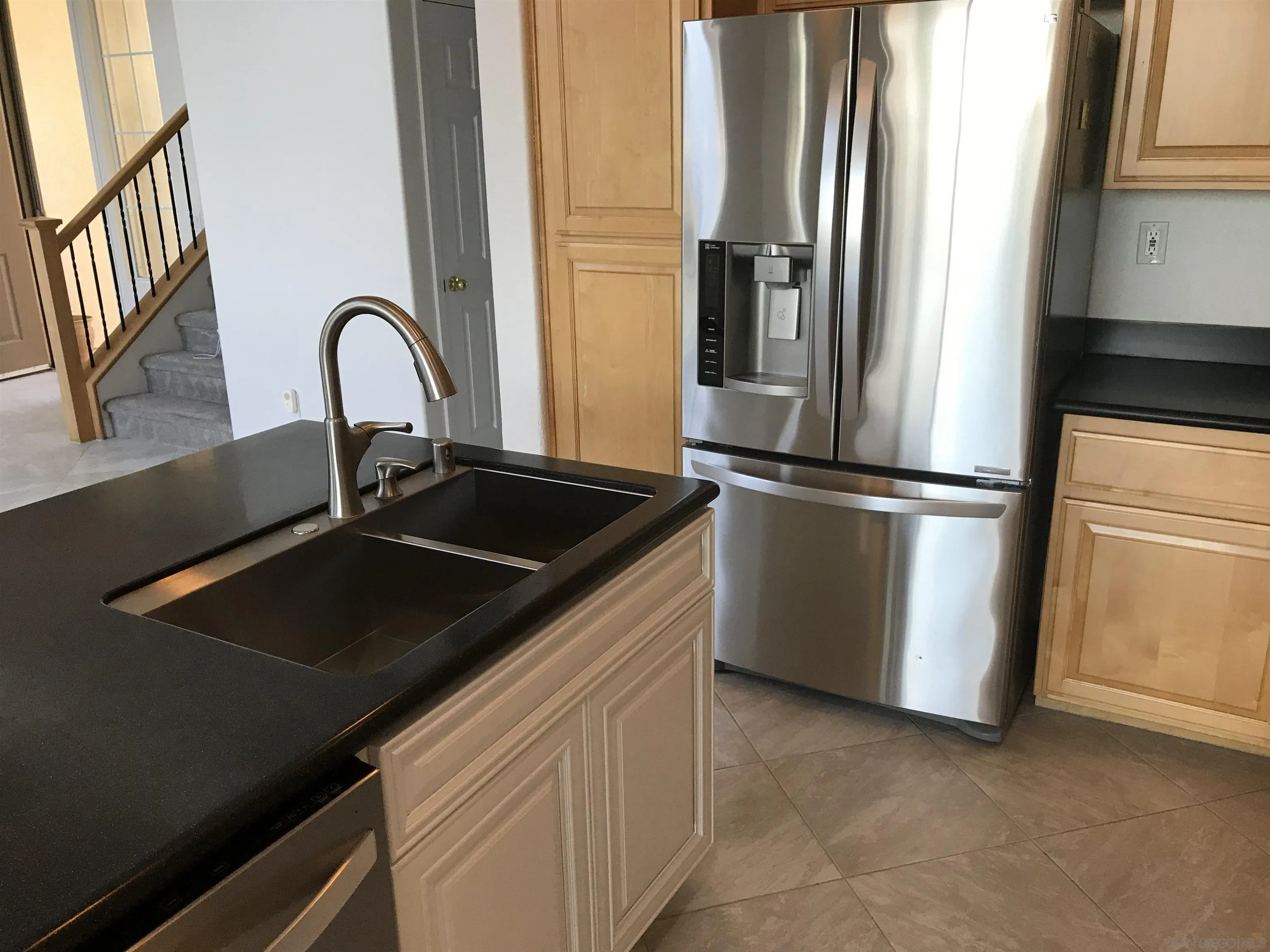 1736 Bluebird Lane Carlsbad, CA 92011 - Photo 5 of 45