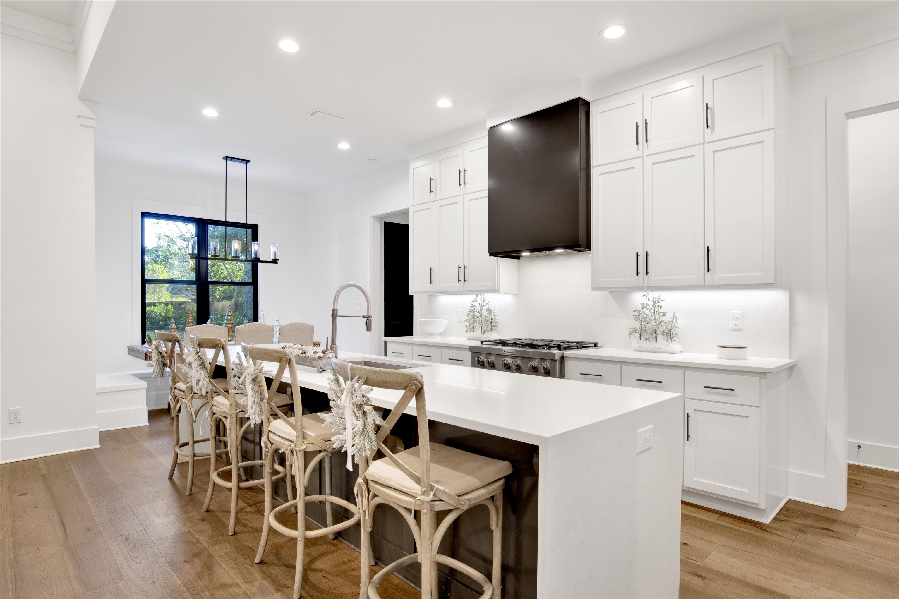 706 Van Avenue Daphne, AL 36526 - Photo 11 of 39 Kitchen