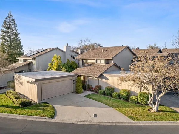 $495,000 | 8899 Bluff Lane, Fair Oaks, CA 95628