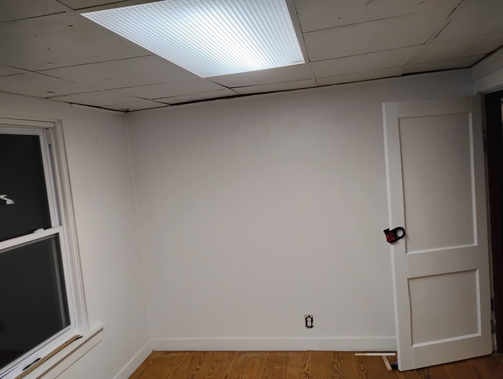 23 Suffolk Street Worcester, MA 01604 - Photo 11 of 19