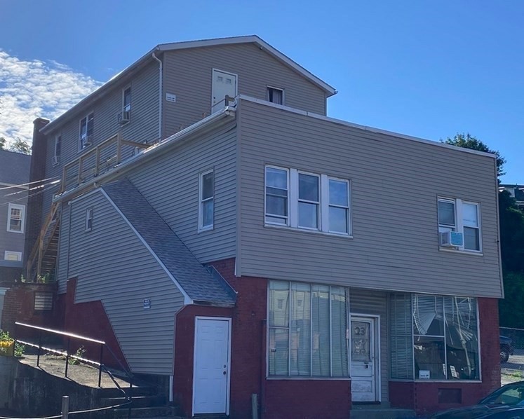 23 Suffolk Street Worcester, MA 01604 - Photo 2 of 19