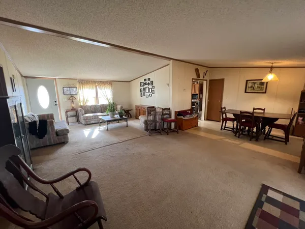 $167,900 | 32957 Byrd Road, Arkansas City, KS 67005