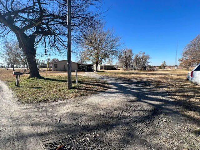 $167,900 | 32957 Byrd Road, Arkansas City, KS 67005