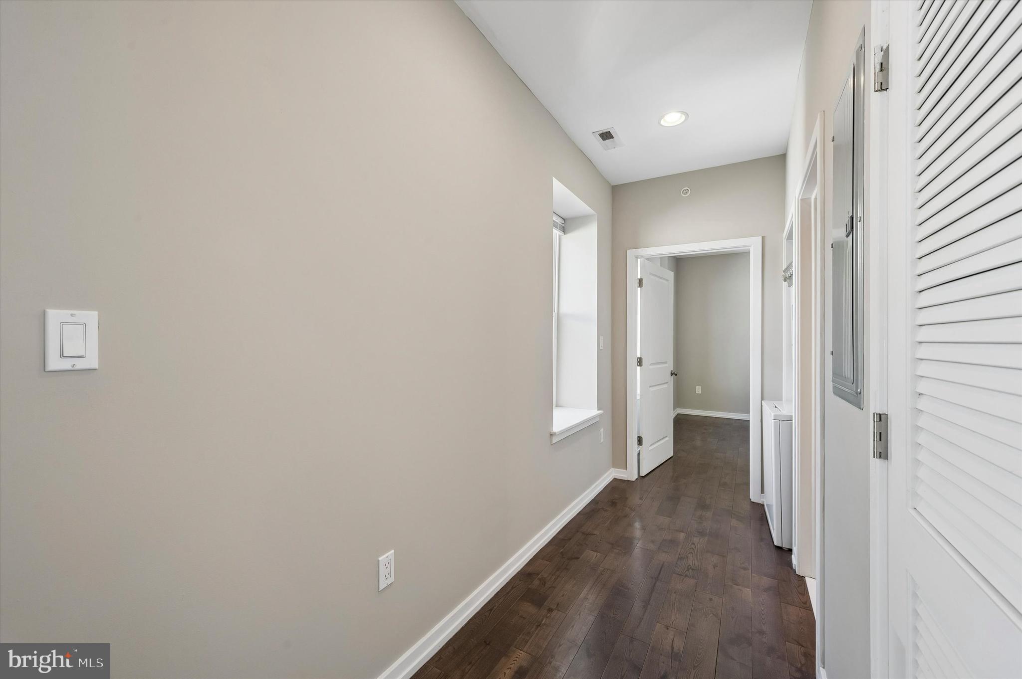 617 South 2nd Street, Unit 3R Philadelphia, PA 19147 - Photo 14 of 19 a view of a hallway with a room