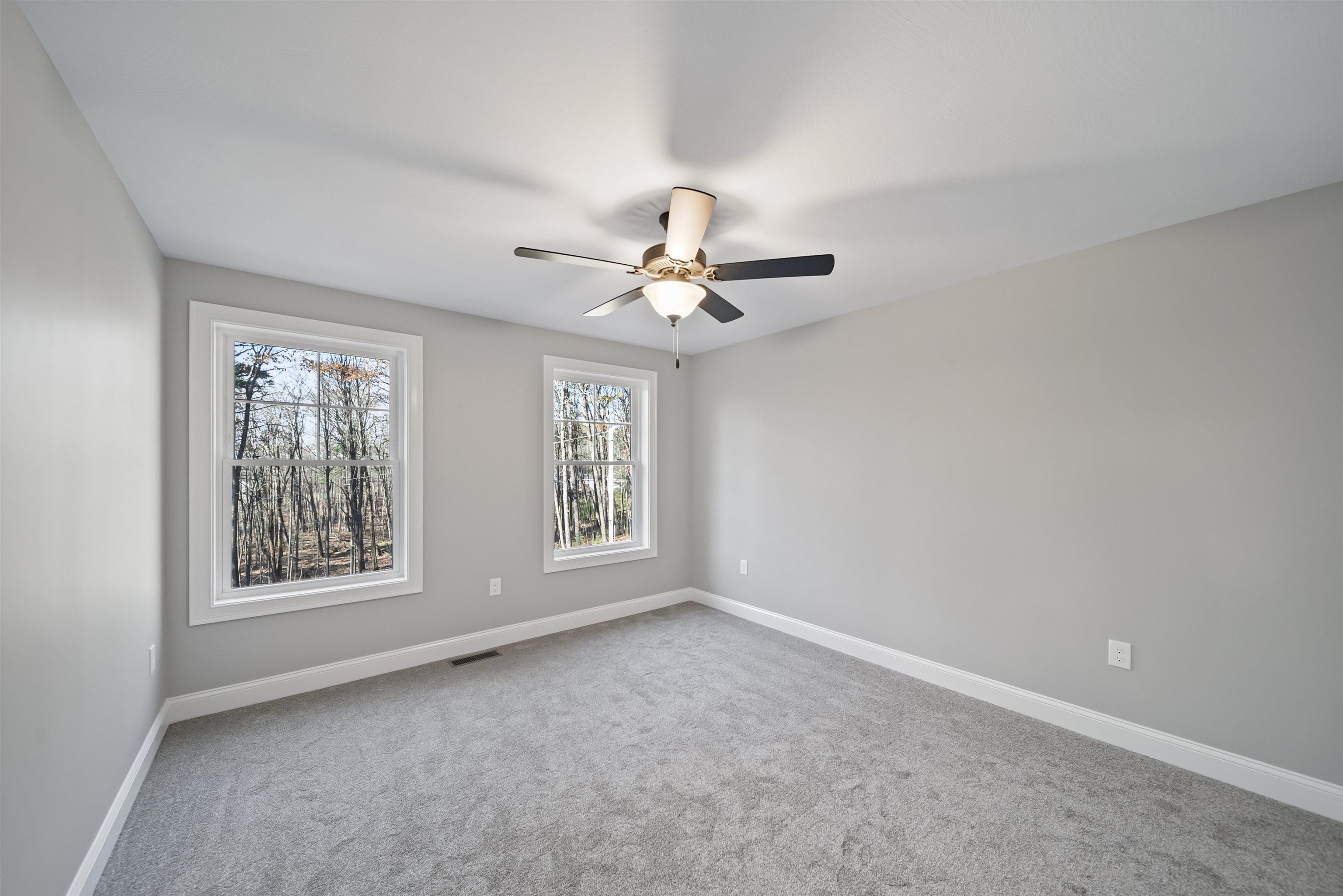 107 Chester Road Derry, NH 03038 - Photo 28 of 38