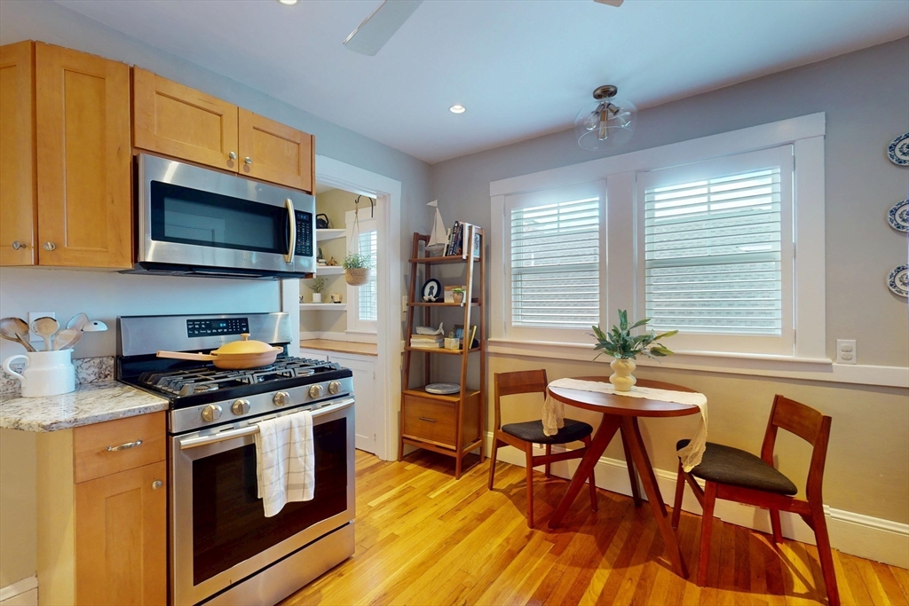 85 Bradford Road, Unit 85 Watertown, MA 02472 - Photo 19 of 39