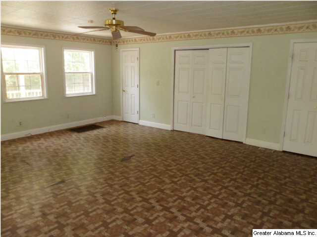 2302 Noccalula Road Gadsden, AL 35904 - Photo 5 of 12 Gallery Image 5