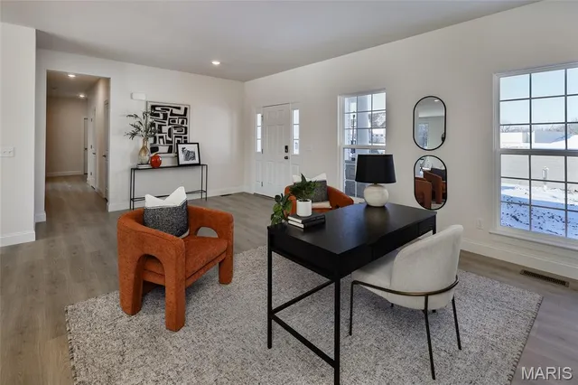 $748,849 | 125 Sterling Dr Lake Street, Lake St. Louis, MO 63367