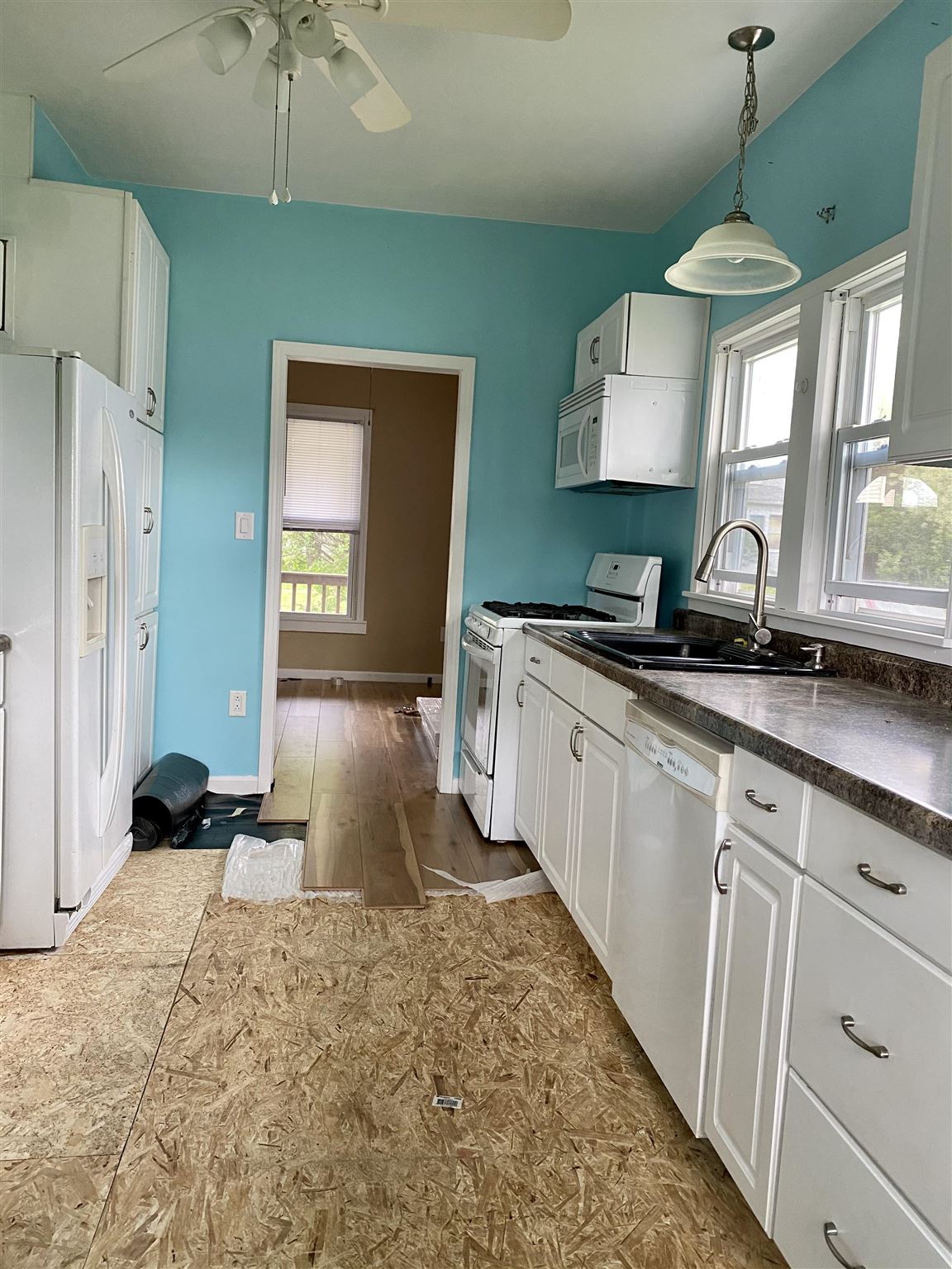 854 East Walnut Street Canton, IL 61520 - Photo 5 of 25 Gallery Image 5