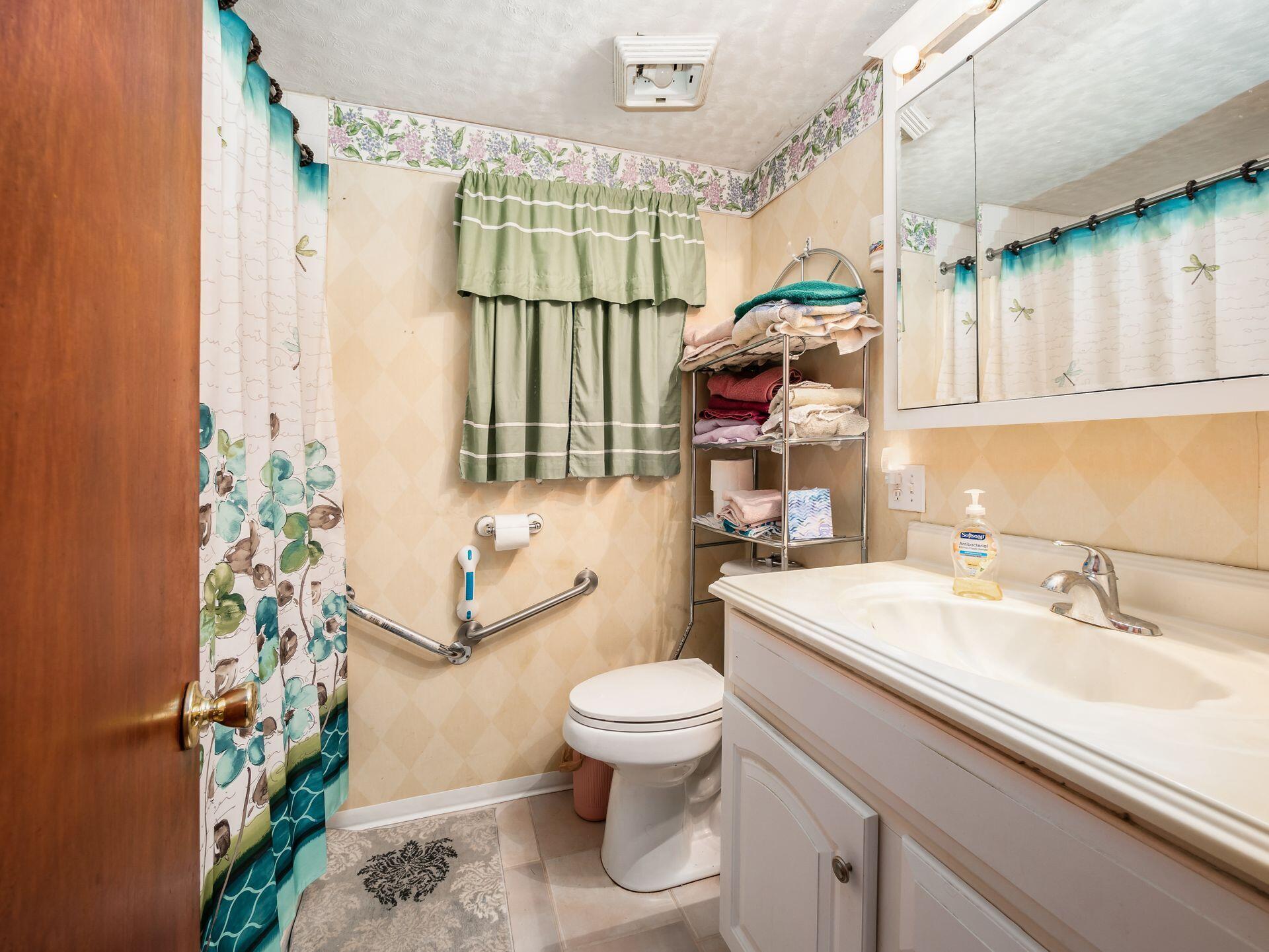 3365 Lewis Road Columbus, OH 43207 - Photo 21 of 33 Gallery Image 21