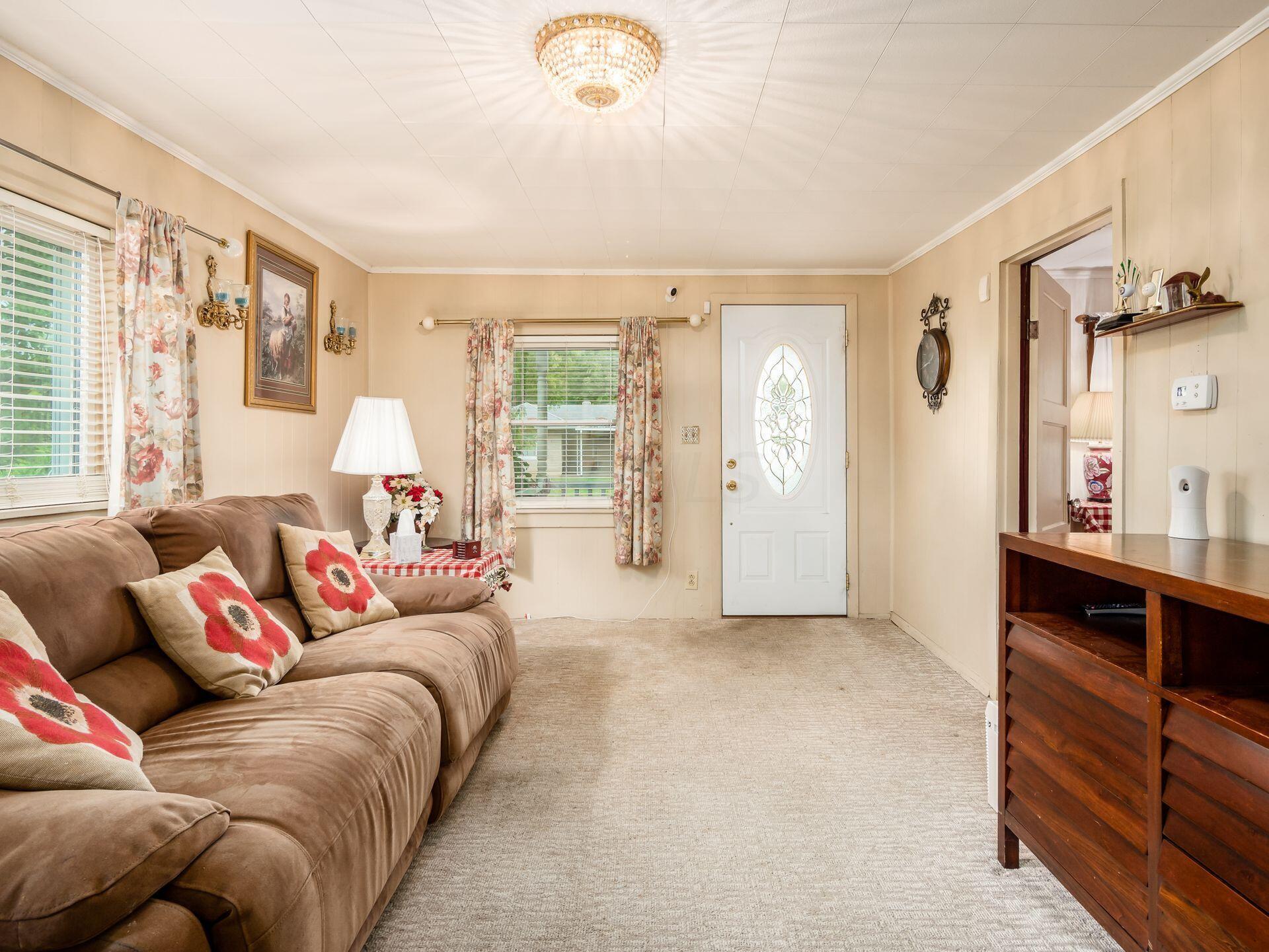 3365 Lewis Road Columbus, OH 43207 - Photo 6 of 33 Gallery Image 6