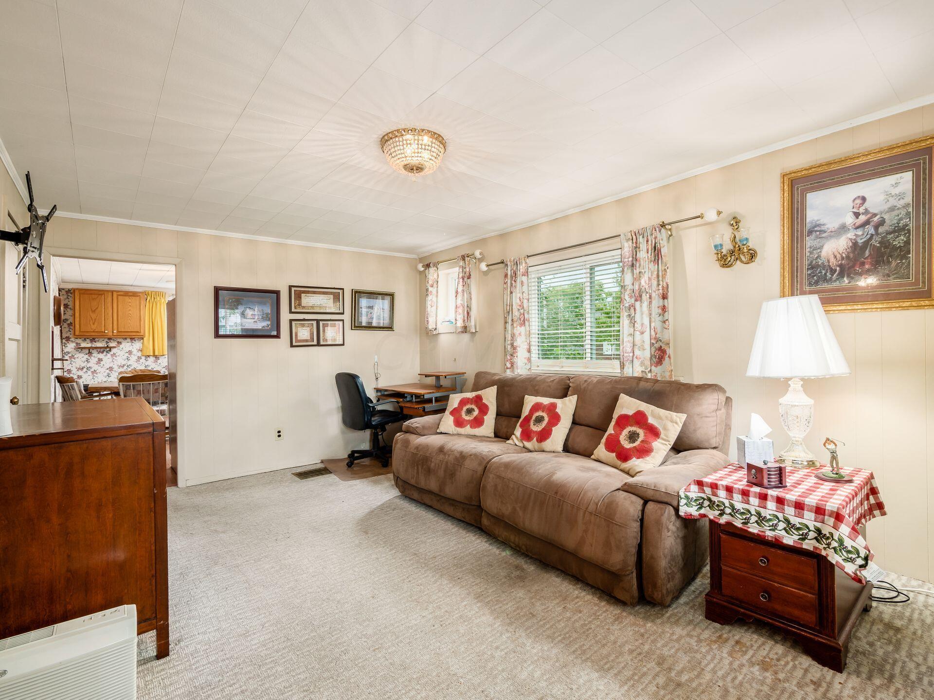 3365 Lewis Road Columbus, OH 43207 - Photo 9 of 33 Gallery Image 9