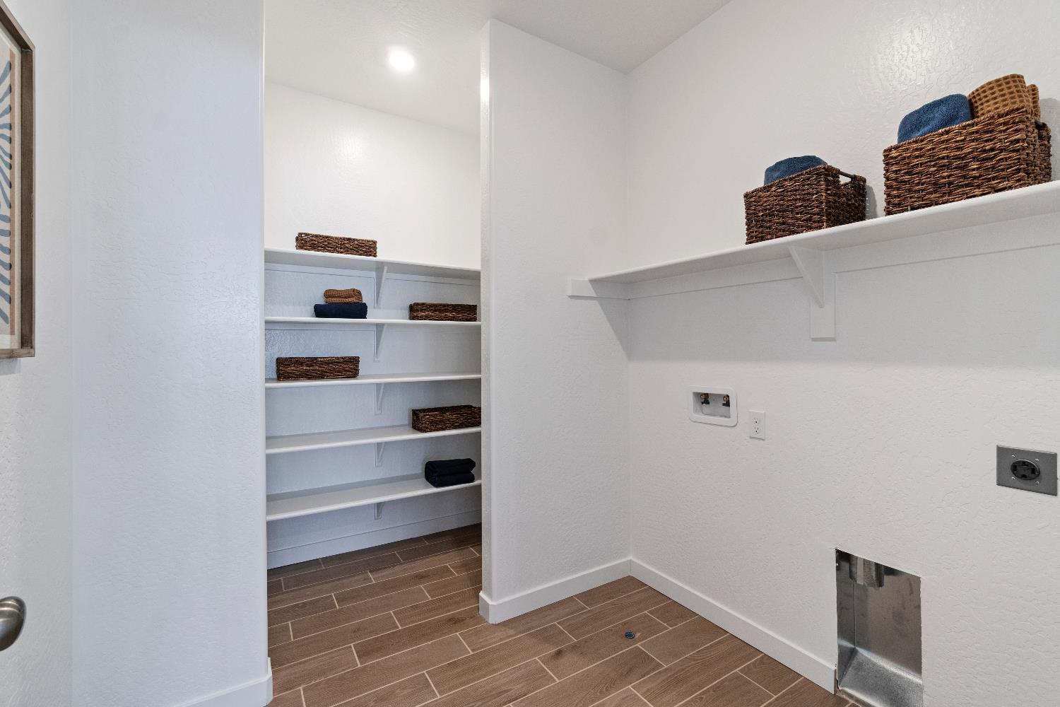 1059 Springtime Avenue Clovis, CA 93619 - Photo 16 of 32 a view of storage and utility room