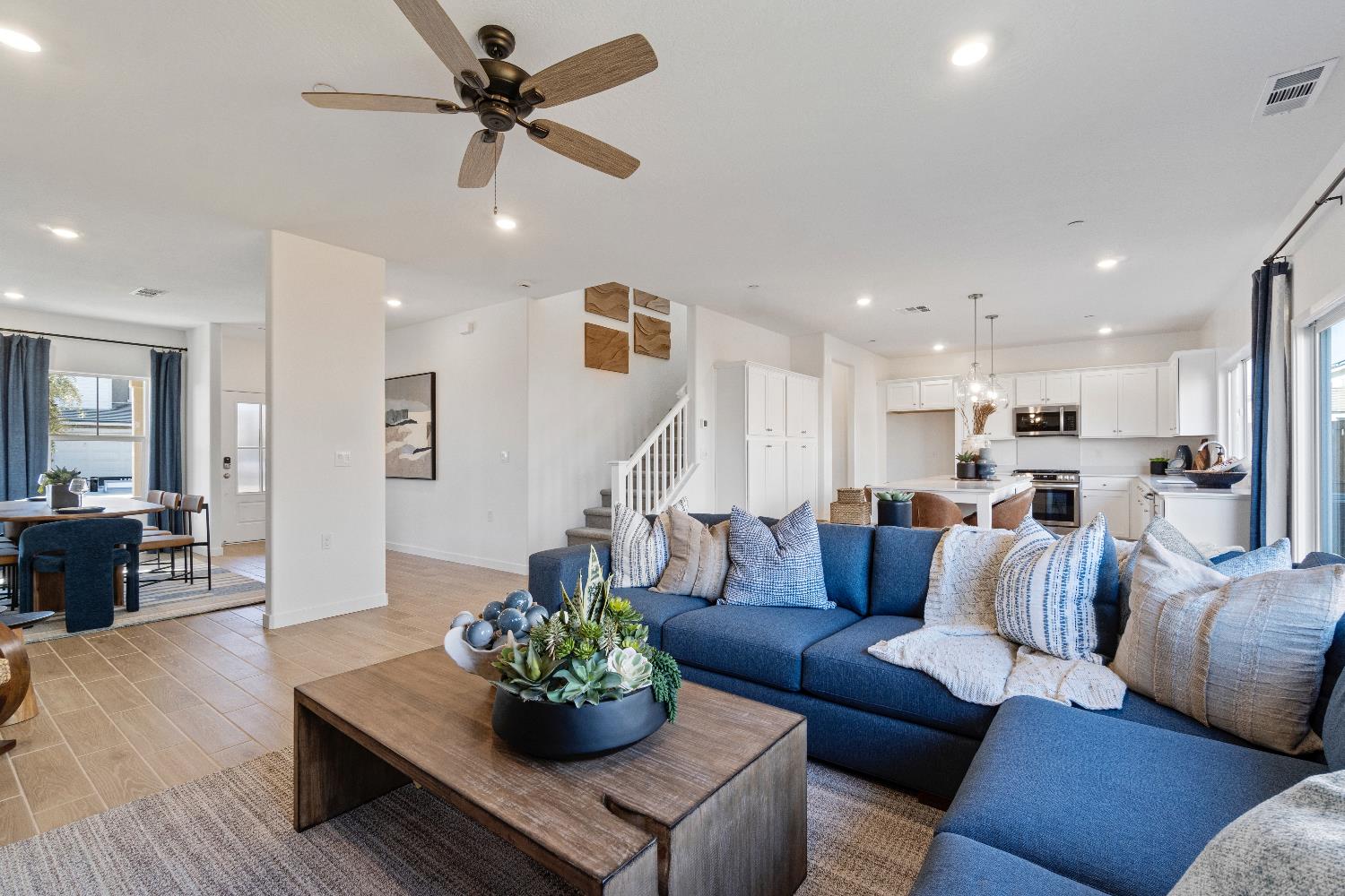 1059 Springtime Avenue Clovis, CA 93619 - Photo 9 of 32 a living room with furniture and wooden floor