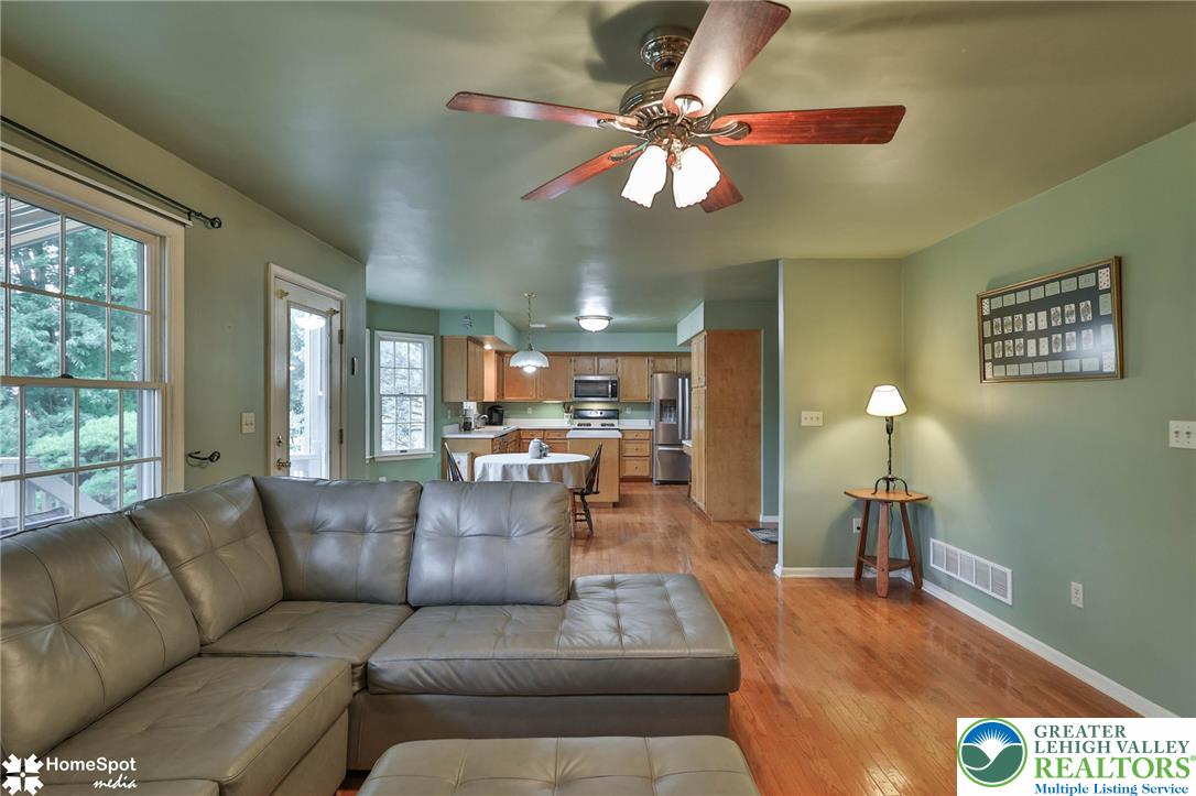 4070 Ross Road Bethlehem, PA 18020 - Photo 14 of 59