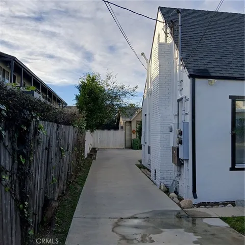 $3,500 | 5715 Case Avenue, North Hollywood, CA 91601