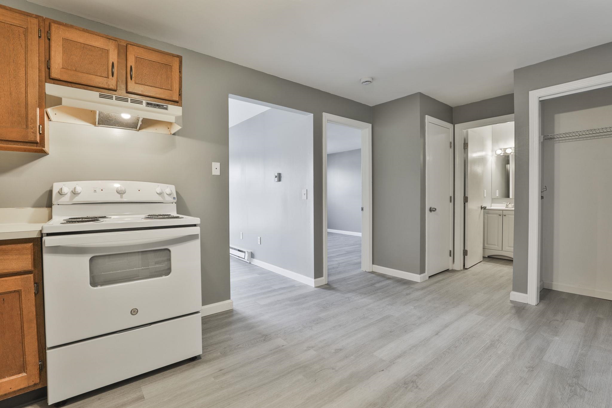 12 East Side Drive, Unit 22 Concord, NH 03301 - Photo 6 of 14