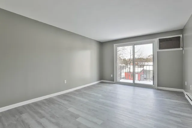 $160,000 | 12 East Side Drive, Unit 22, Concord, NH 03301