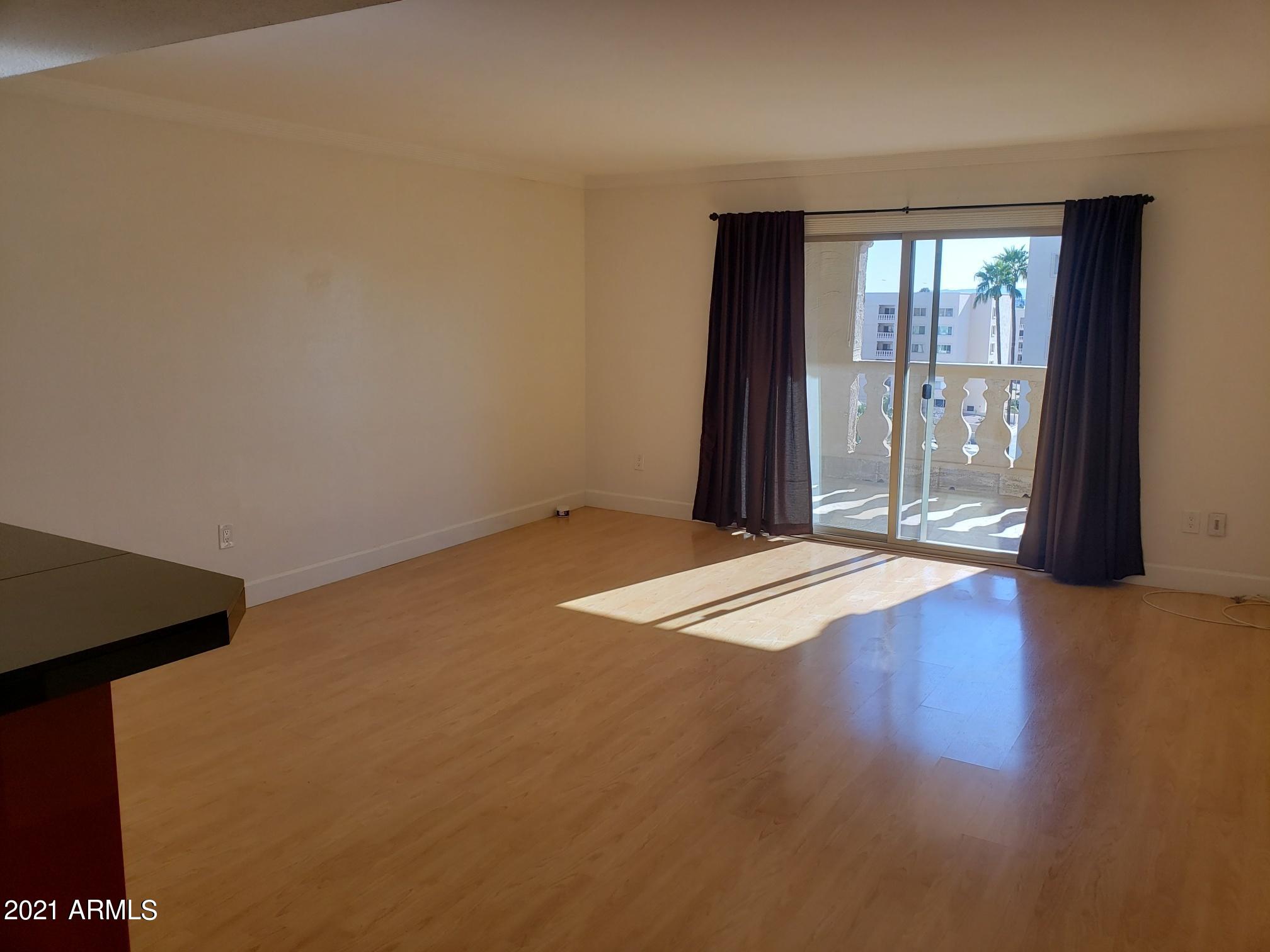 7970 East Camelback Road, Unit 610 Scottsdale, AZ 85251 - Photo 3 of 26 Living Area