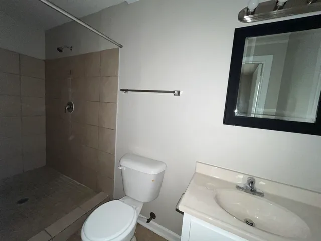 $1,575 | 5037 Woodlark Avenue, Memphis, TN 38117