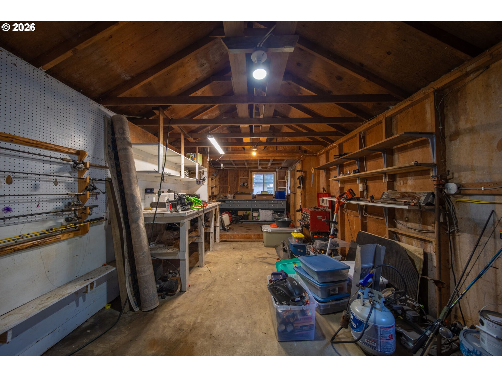 62196 Crown Point Road Coos Bay, OR 97420 - Photo 16 of 46 Shop