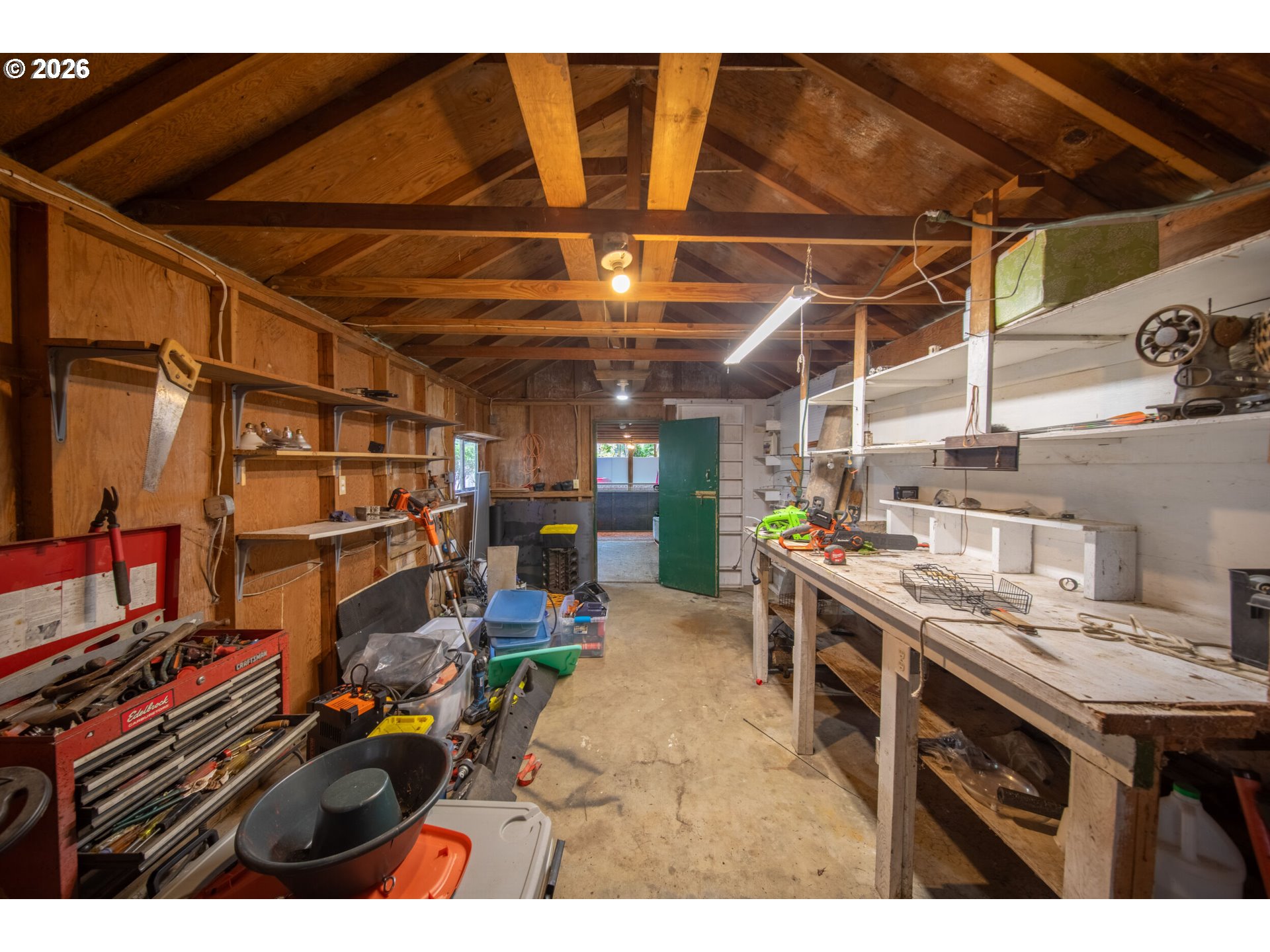 62196 Crown Point Road Coos Bay, OR 97420 - Photo 17 of 46 Shop