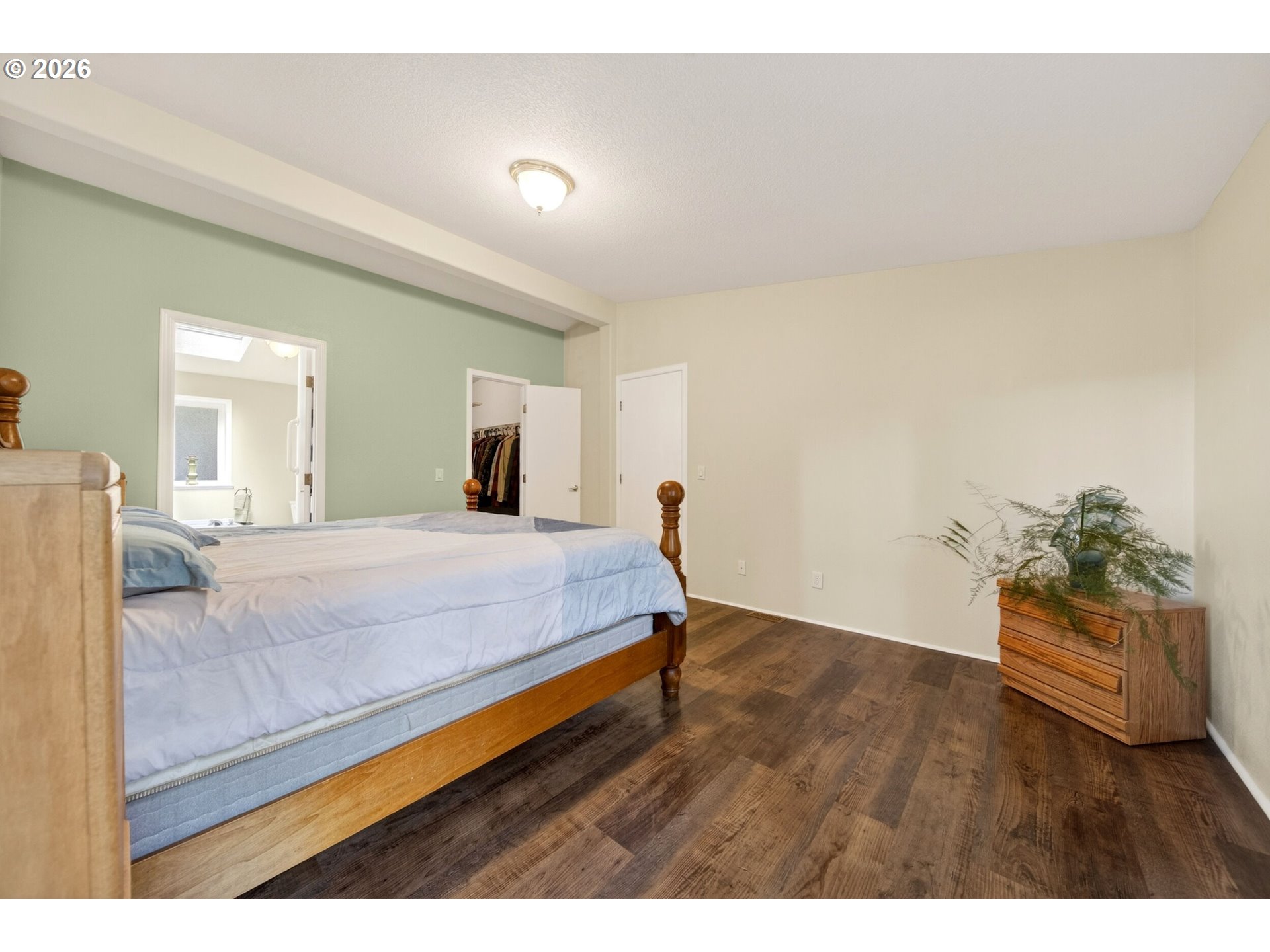 62196 Crown Point Road Coos Bay, OR 97420 - Photo 40 of 46 Primary Bedroom