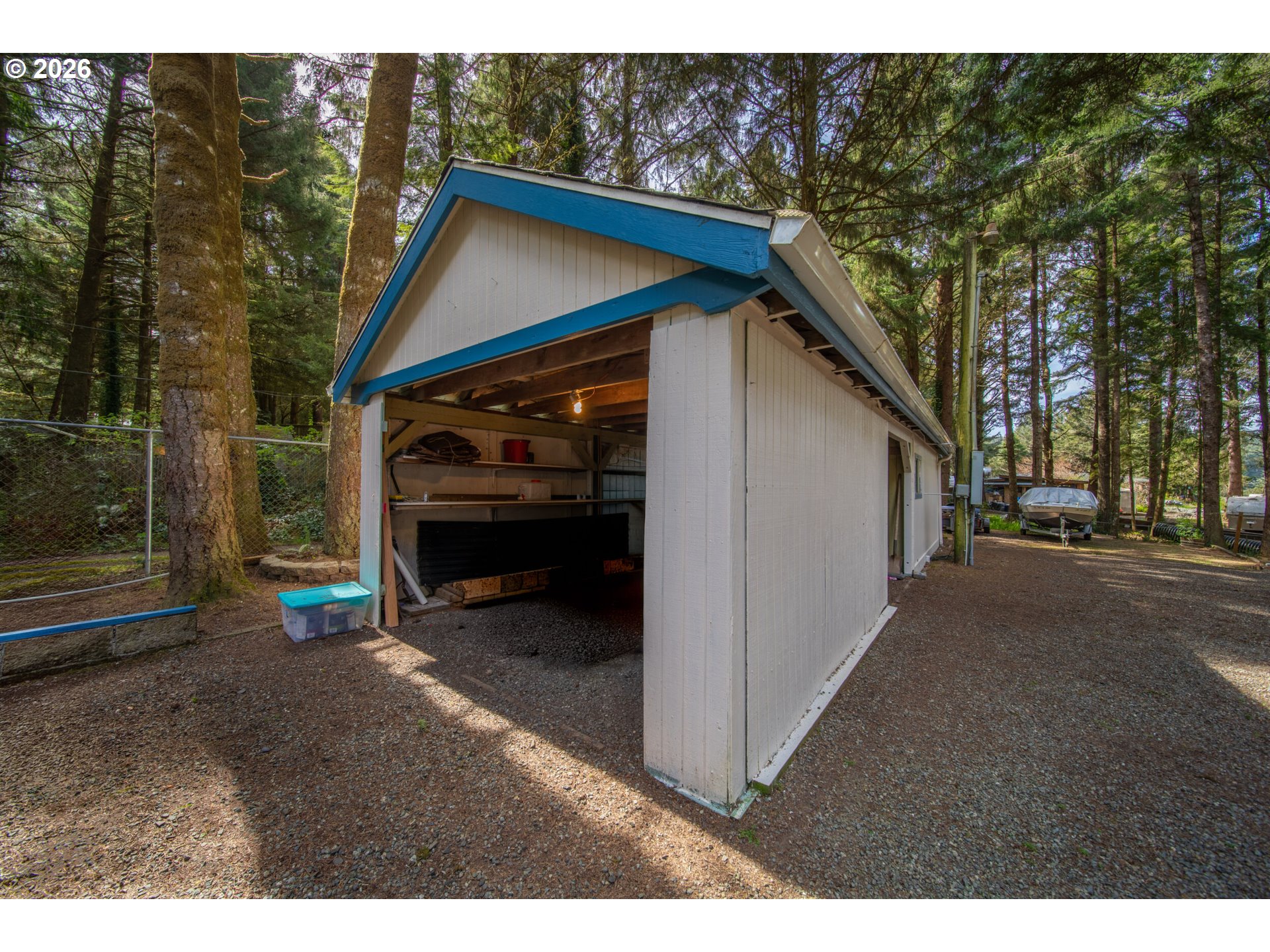 62196 Crown Point Road Coos Bay, OR 97420 - Photo 9 of 46 Garage