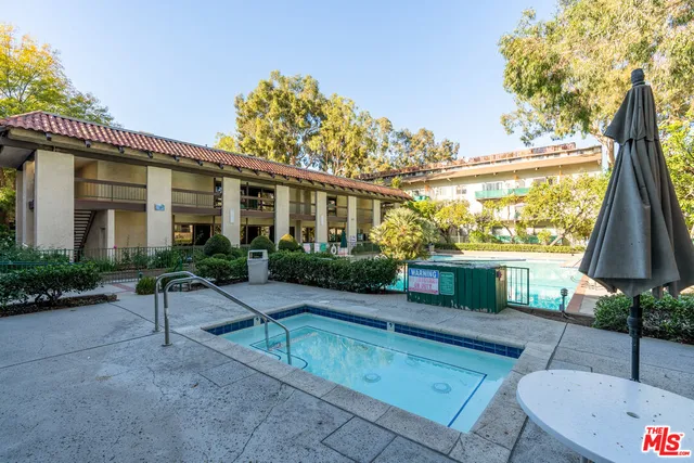$215,000 | 5460 White Oak Avenue, Unit A122, Encino, CA 91316