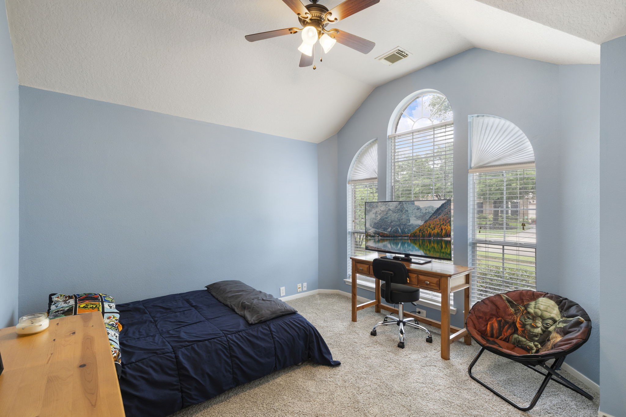 20019 Hardsville Drive Spring, TX 77388 - Photo 23 of 28 a living room with furniture and a large window