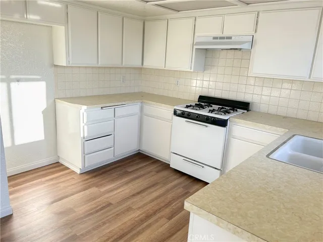 $3,700 | 402 South Ola Vista, Unit B, San Clemente, CA 92672