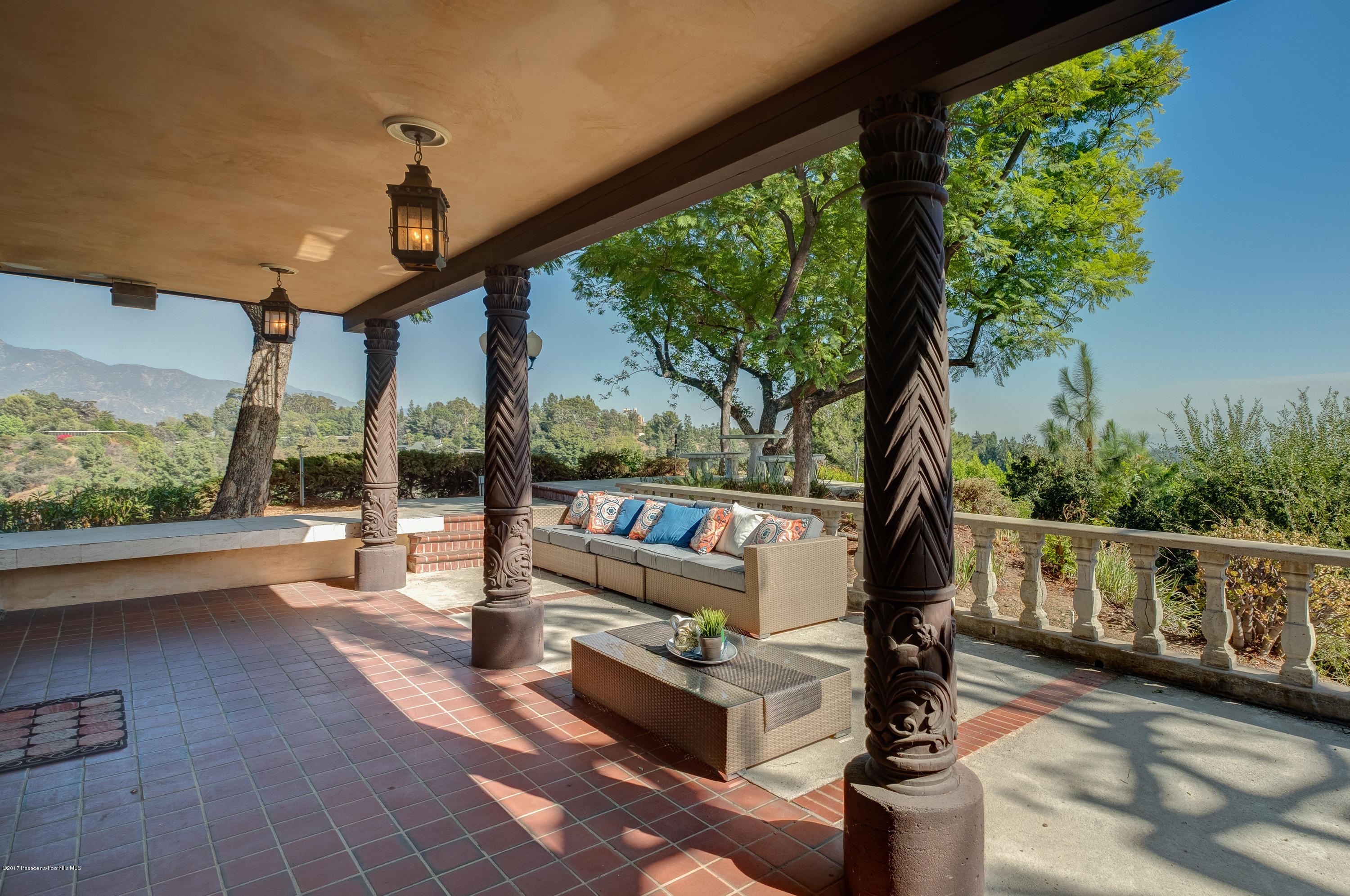 320 Patrician Way Pasadena, CA 91105 - Photo 12 of 69 egpimaging_320Patrician_013_MLS