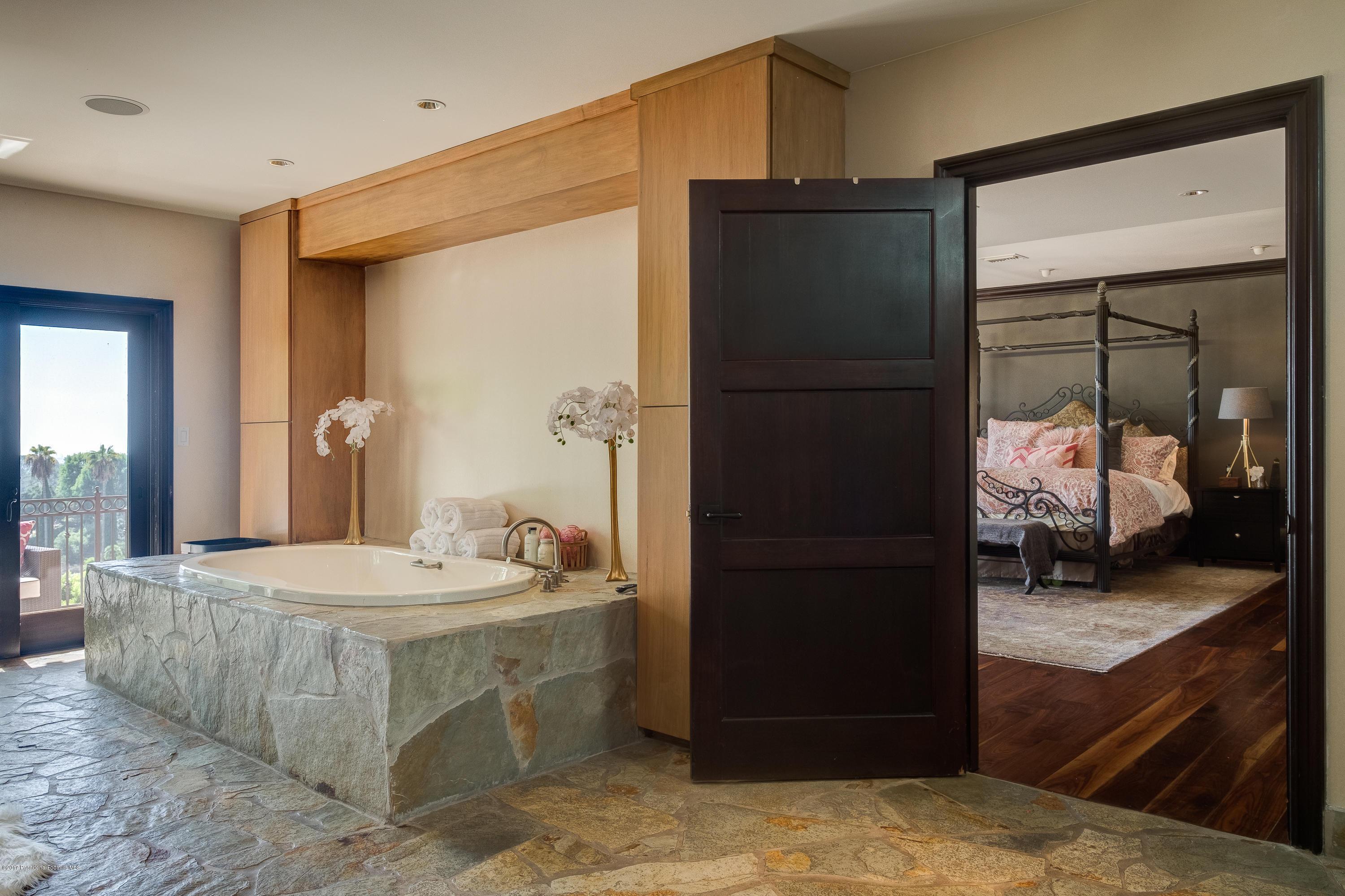 320 Patrician Way Pasadena, CA 91105 - Photo 39 of 69 egpimaging_320Patrician_040_MLS