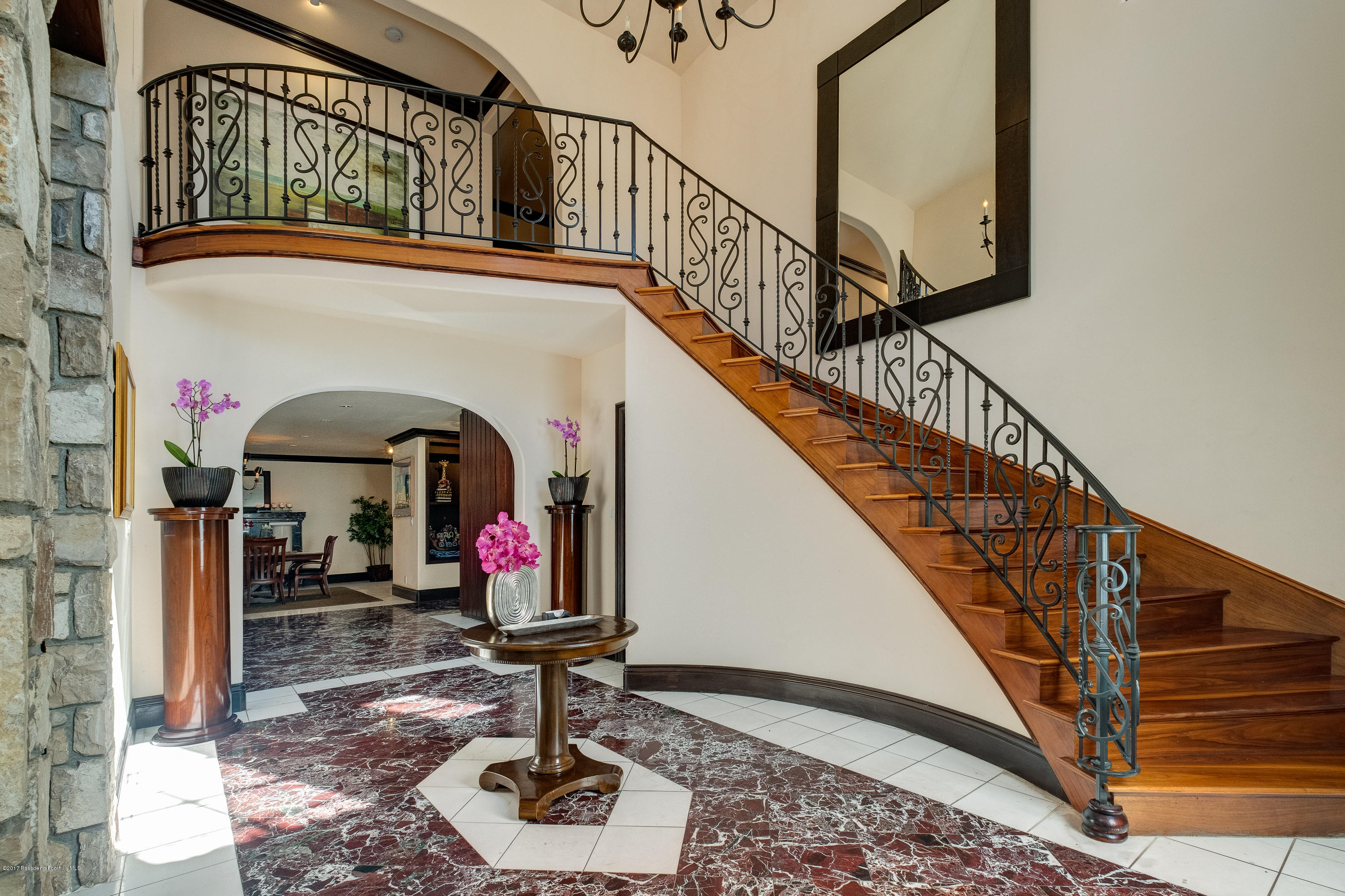 320 Patrician Way Pasadena, CA 91105 - Photo 5 of 69 a view of entryway and hall