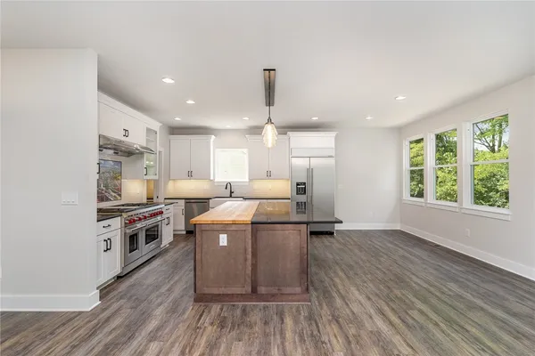 $613,900 | 69 Chase Meadow Trail, Mendon, NY 14472