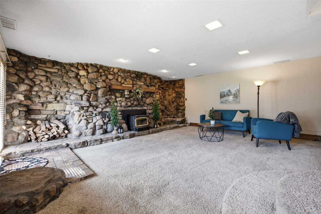 1795 Lake Manor Road Northeast Solon, IA 52333 - Photo 5 of 43 Gallery Image 5