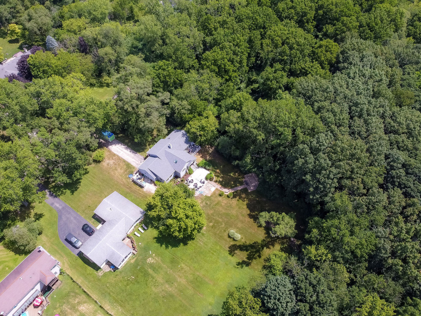 211 Oak Crest Road Cary, IL 60013 - Photo 33 of 39 Gallery Image 33