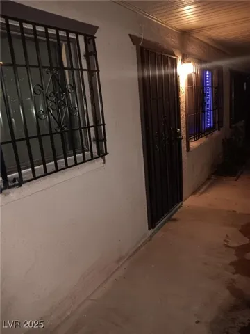 $900 | 3726 Hazelwood Street, Unit 2, Las Vegas, NV 89119