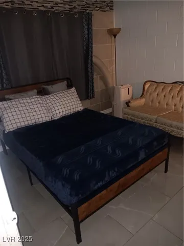 $900 | 3726 Hazelwood Street, Unit 2, Las Vegas, NV 89119