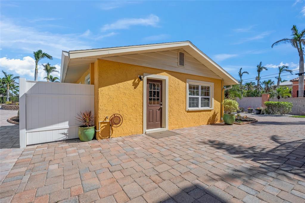 471 Bayshore Road Nokomis, FL 34275 - Photo 41 of 95
