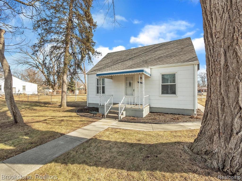 20402 Inkster Road Redford, MI 48240 - Photo 32 of 43