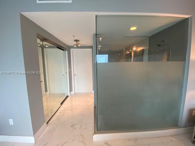 92 Southwest 3rd Street, Unit 4411 Miami, FL 33130 - Photo 11 of 49